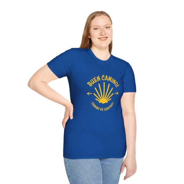 Camino de Santiago Buen Camino Seashell T-Shirt - Image 4