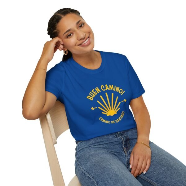 Camino de Santiago Buen Camino Seashell T-Shirt - Image 3